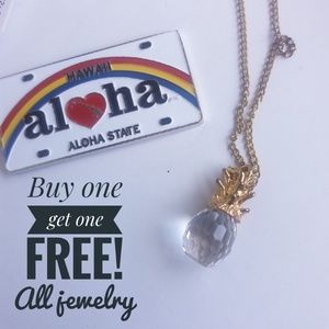 Pineapple crystal necklace